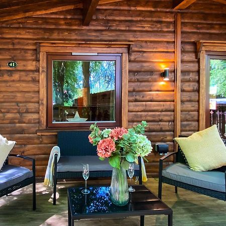 Leafy Hollow Lodge Louth  Exteriör bild