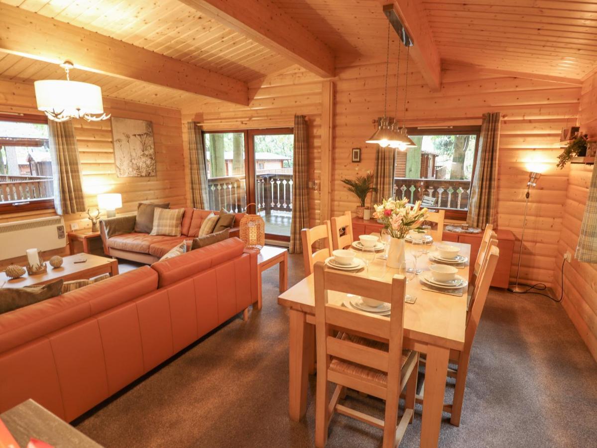 Leafy Hollow Lodge Louth  Exteriör bild