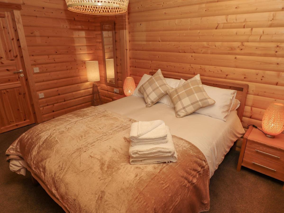 Leafy Hollow Lodge Louth  Exteriör bild