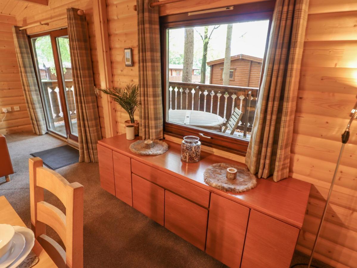 Leafy Hollow Lodge Louth  Exteriör bild