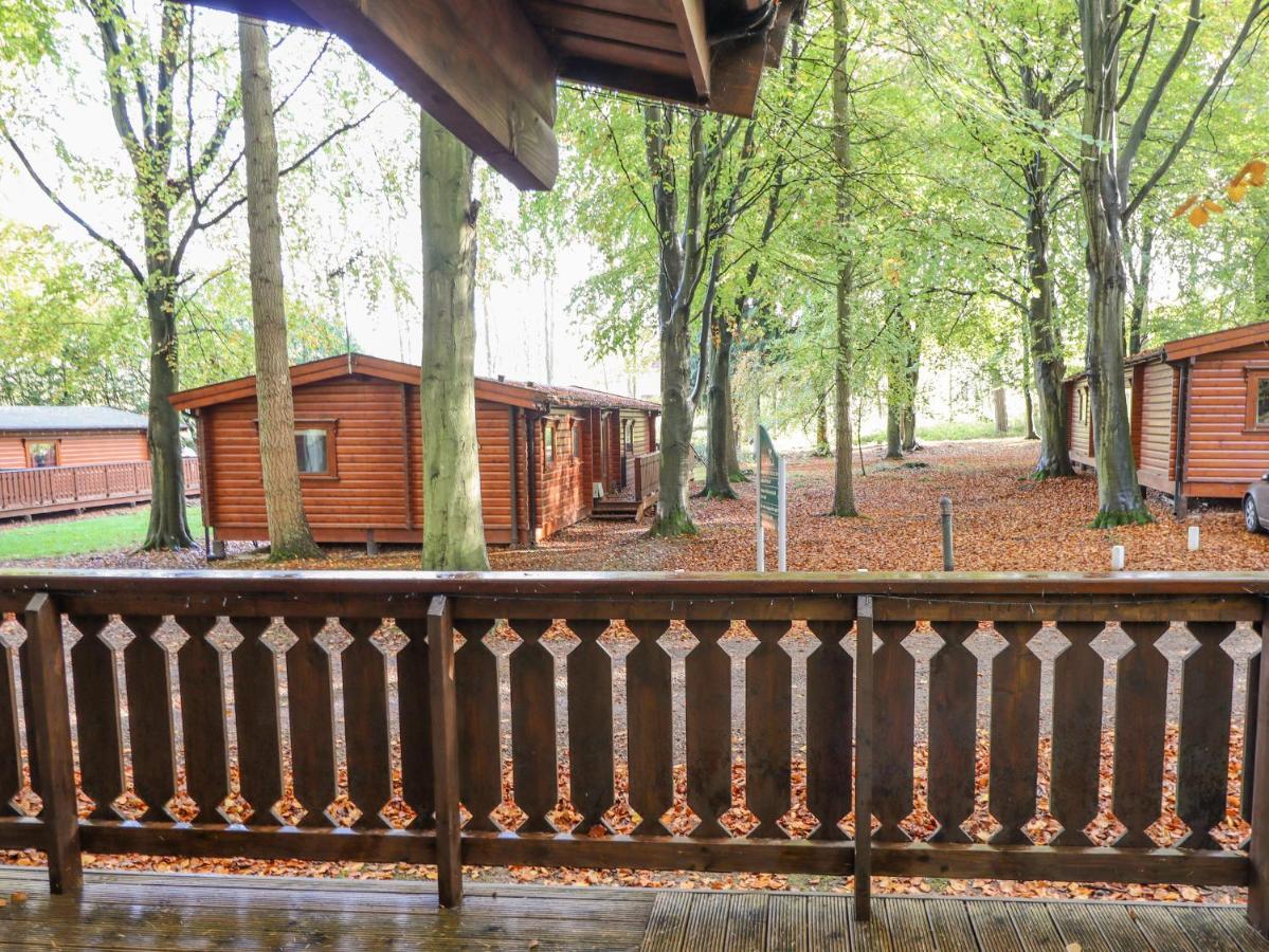 Leafy Hollow Lodge Louth  Exteriör bild